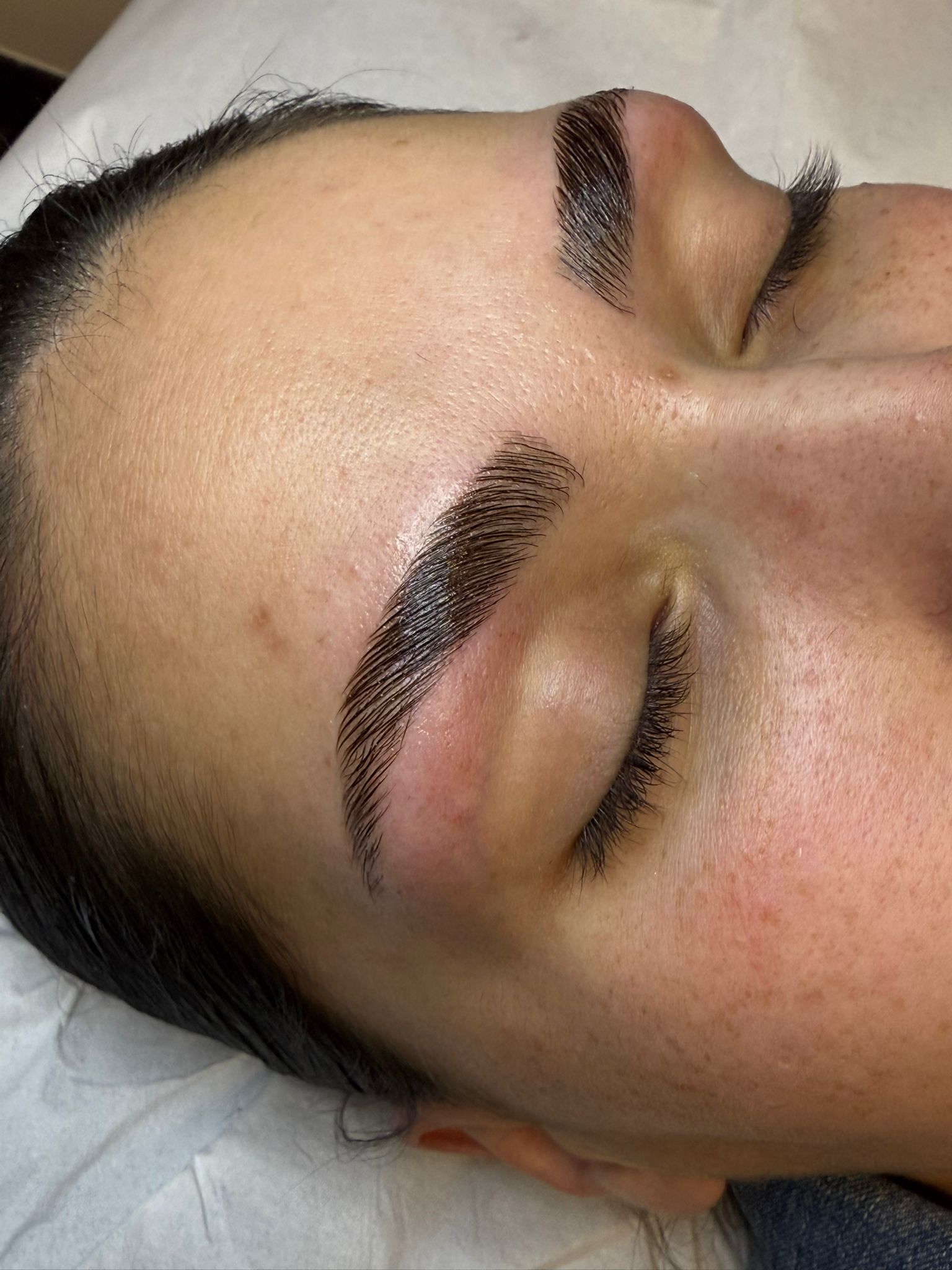 Microshading maquillage permanent